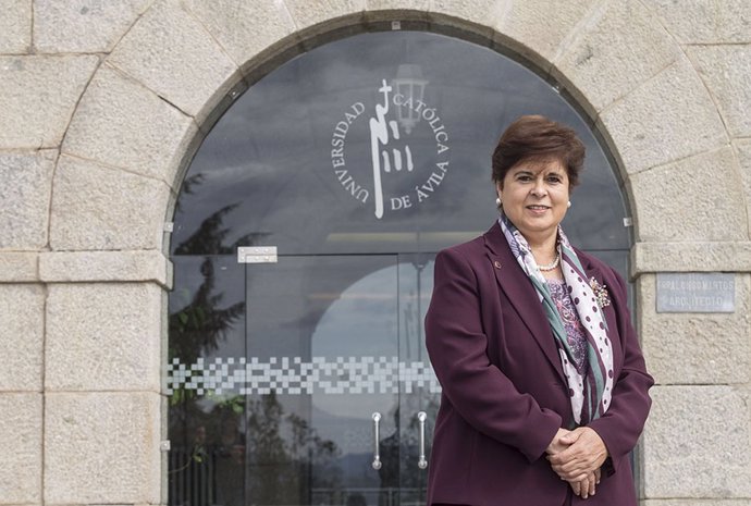 María del Rosario Sáez Yuguero, rectora de la UCAV.
