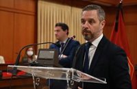 La Junta de Andalucía avisa que el gasto por el Covid supera 900 millones y pide que los ayuntamientos usen el superávit