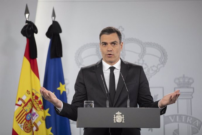 El presidente del Gobierno, Pedro Sánchez, durante su comparecencia en rueda de prensa tras la videoconferencia con presidentes de comunidades y ciudades autónomas en La Moncloa, en Madrid (España) a 31 de mayo de 2020.