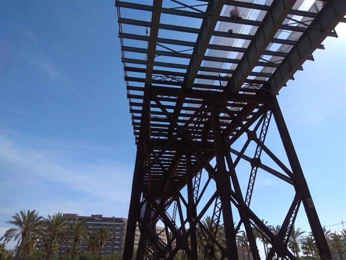 El Cable Inglés en su segunda fase de rehabilitación, sin las traviesas