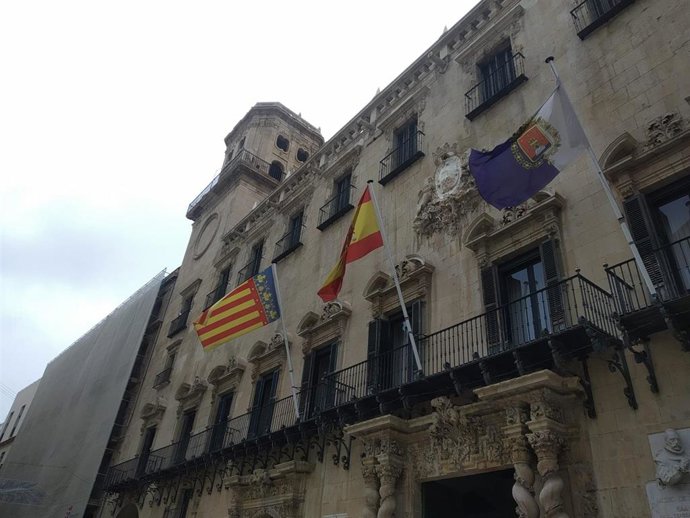 Edificio consistorial de Alicante.