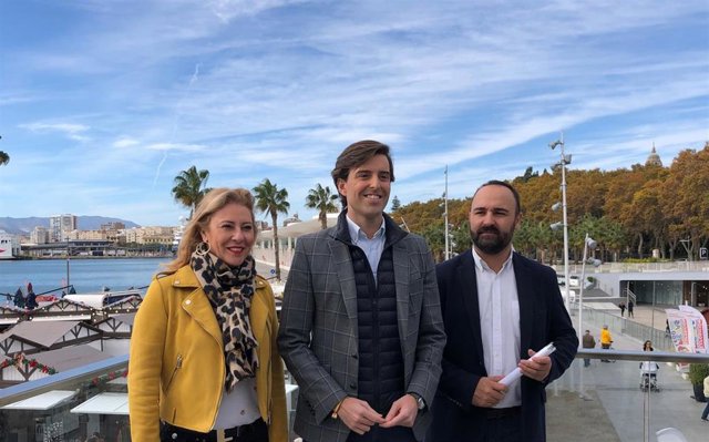 El vicesecretario de Comunicación del PP, Pablo Montesinos, con los diputados del PP Carolina España y Mario Cortés en una imagen de archivo 