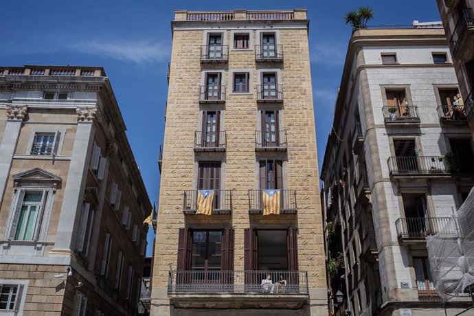 Un edificio del centro de Barcelona/Catalunya (España) a 4 de mayo de 2020.
