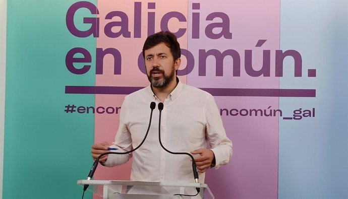 Rieda de prensa del portavoz de Galicia en Común-Anova Mareas, Antón Gómez-Reino