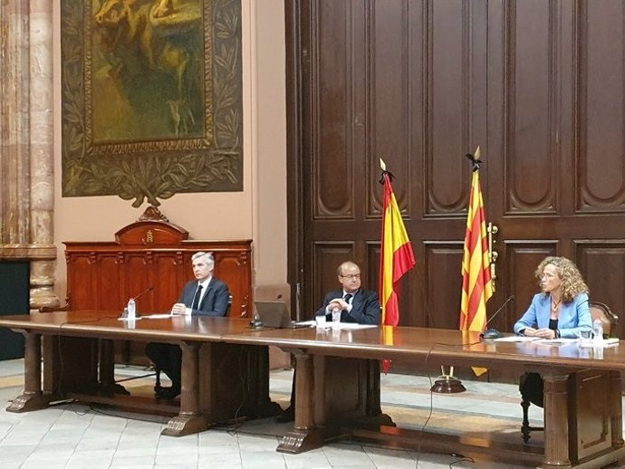 El presidente del Tribunal Superior de Justicia de Catalunya (TSJC), Jesús María Barrientos, el presidente de la Audiencia de Barcelona, Antonio Recio, y la jueza decana de Barcelona, Merc Caso, el 3 de junio de 2020.