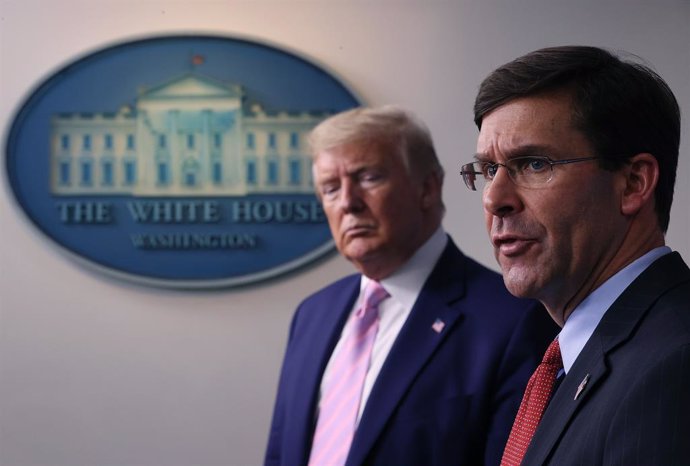 EEUU.- El jefe del Pentágono se desmarca de Trump y descarta desplegar al Ejérci