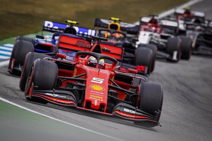 Sebastian Vettel pilotando en el trazado de Hockenheim en el Gran Premio de Alemania de 2019