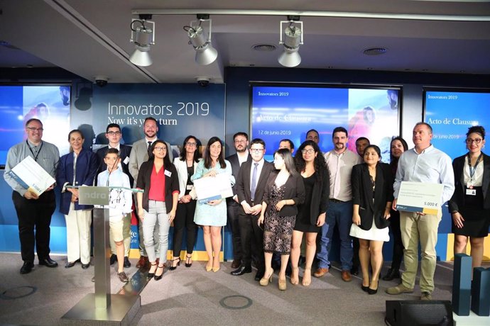 Ganadores y participantes en la final de Innovators 2019, la iniciativa de intraemprendimiento corporativo de Indra