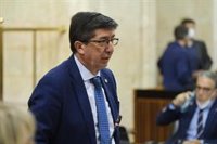 El Parlamento convalida el decreto que fija una nueva clasificación hotelera y concede ayudas a la cultura