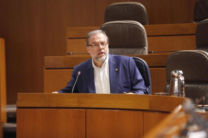 El director general de Carreteras del Gobierno de Aragón, Bizén Fuster.