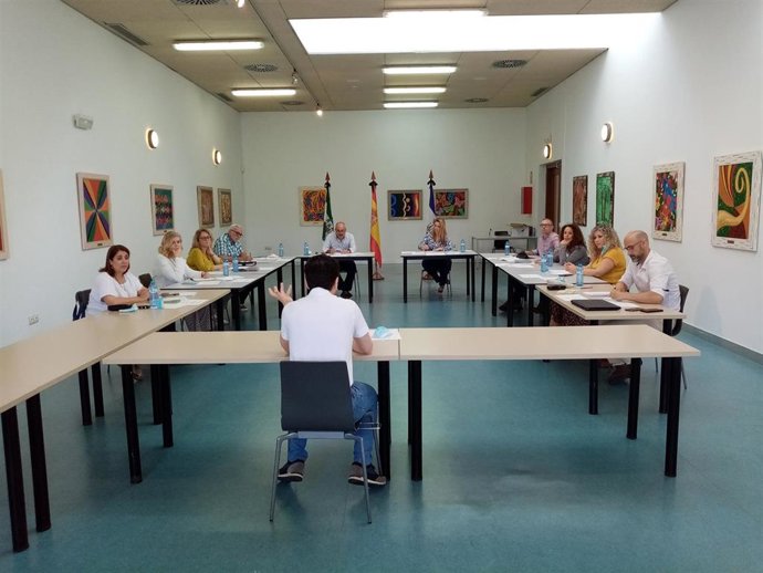 La comisión especial 'Relanza Alcalá' analiza las fórmulas para acelerar la recuperación económica