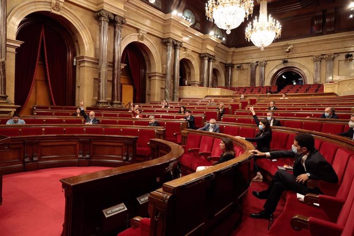 Pleno del Parlament de Catalunya del 3 de junio de 2020.