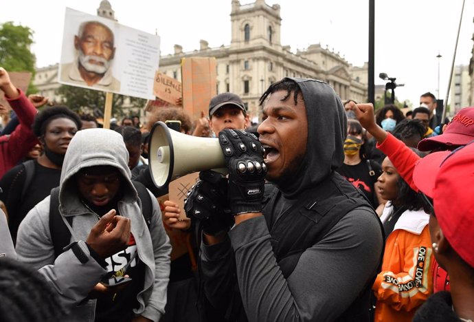 John Boyega En Las Protestas Del Black Lives Matter En Londres