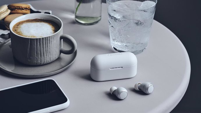 Panasonic presenta sus primeros auriculares True Wireless, destacando su conecti