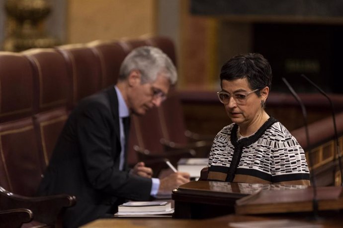 La ministra de Asuntos Exteriores, Unión Europea y Cooperación, Arancha González-Laya, sube al estrado para defender ante el Pleno el Acuerdo Internacional en materia de fiscalidad entre España y Reino Unido sobre Gibraltar