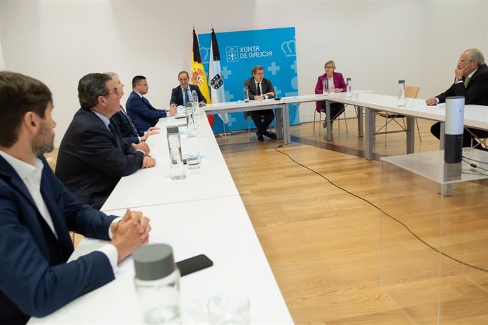 O Titular Do Goberno Galego Reúnese Co Comité De Expertos Económicos