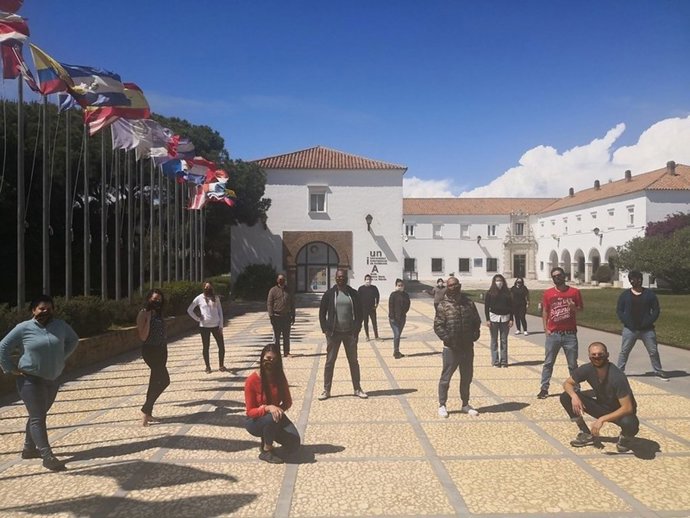Alumnos que permanecen en la residencia de la UNIA.