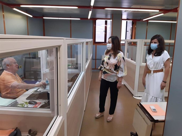 Visita de la subdelegada al SEPE