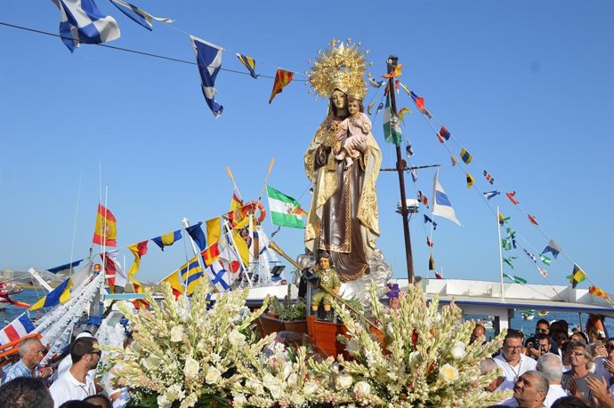 Procesión de la Virgen del Carmen en Punta Umbría (Huelva)