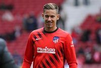 Llorente: "O jugamos todos con público o no juega ninguno"