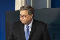 El fiscal general de EEUU defiende el uso de gas lacrimógeno contra manifestantes el lunes en Washington