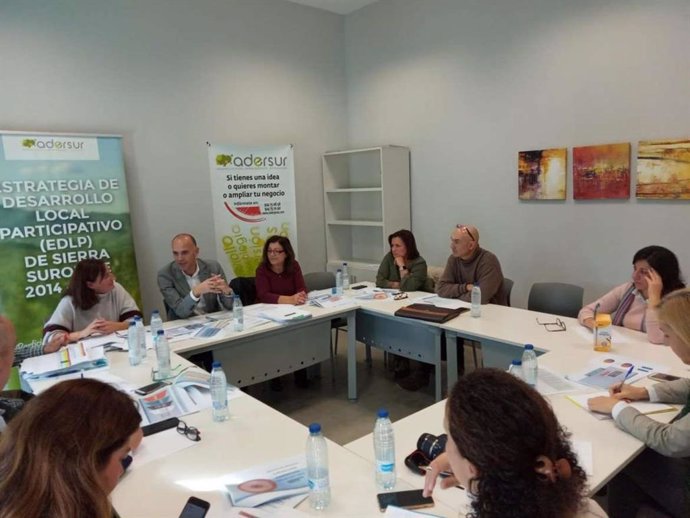 La Junta de Extremadura destina 35 millones a los Grupos de Acción Local para in