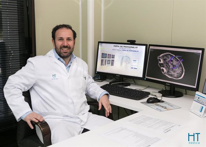  El doctor y subdirector médico de HT Médica, Luis Luna.