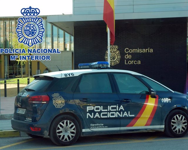 Nota Prensa: "La Policía Nacional Detiene Nuevamente Al Policía Ful Que Estafaba A Extranjeros"
