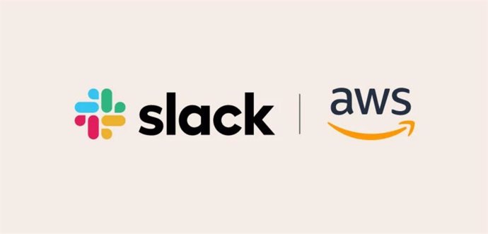 Logos de Slack y AWS.