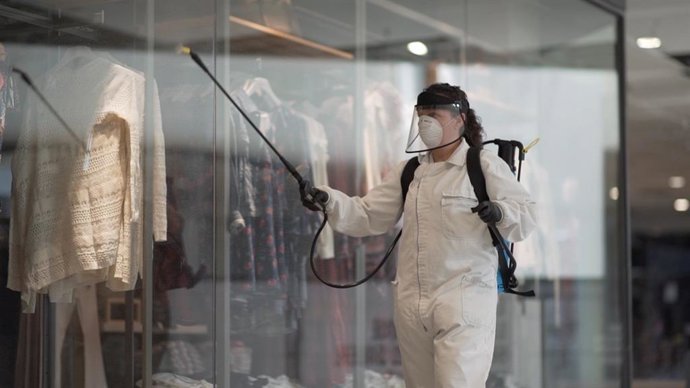 Desinfección en Centro Comercial El Saler