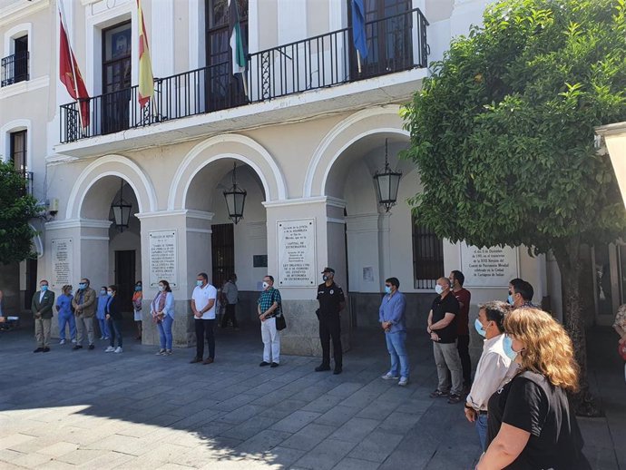 Minuto de silencio en Mérida por las víctimas del coronavirus