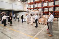 Los Reyes visitan el Centro de Transportes de Coslada ante el papel de la logística en la crisis