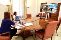 Armengol aborda el reinicio del turismo con el embajador del Reino Unido y con el cónsul en Baleares