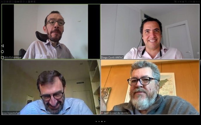 El portavoz de Unidas Podemos, Pablo Echenique, y su diputado Juantxo López Uralde se reúnen de forma telemática con el director general de ANFAC, José López-Tafall, y el director de las áreas Jurídica y Laboral, Diego Carril