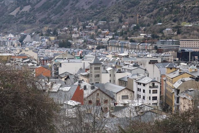 Vista del núcleo urbano formado por Escaldes-Engordany y Andorra la Vella.