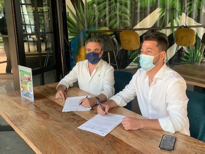 Firma del acuerdo entre Aehcor y la Asociación para el Fomento del Turismo del Valle del Guadalquivir