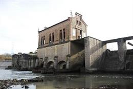 Central hidroeléctrica de Casas Nuevas, construida sobre molinos del siglo XV