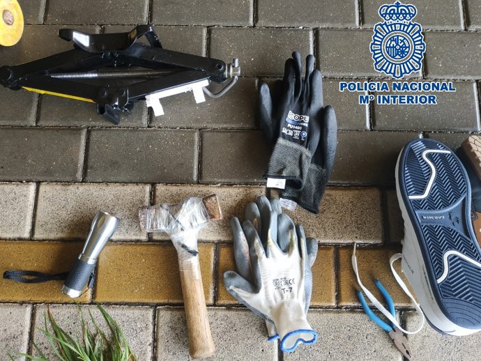 Material intervenido a los ladrones.