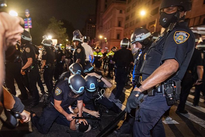 Intervención policial contra las protestas en Nueva York por la muerte de George Floyd