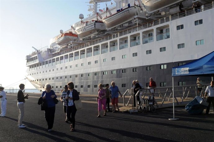 Cruceristas en Huelva.