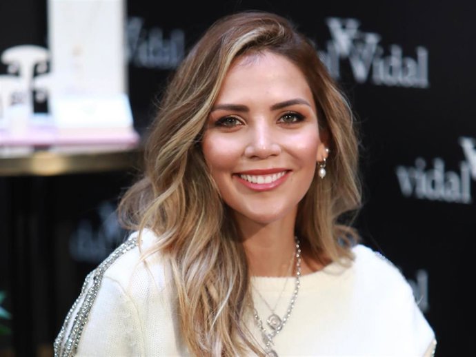 Rosanna Zanetti en la durante la presentación de su colección 'Infinity' para Vidal&Vidal