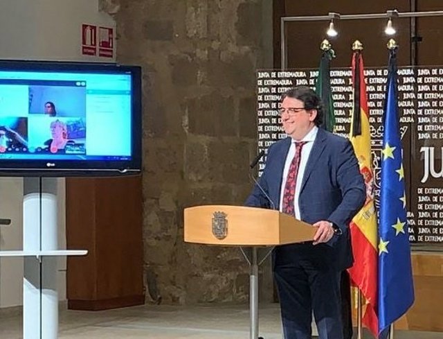 José María Vergeles, en la rueda de prensa de este sábado.