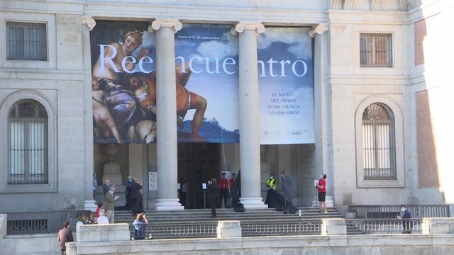 El Museo Nacional del Prado ha abierto de nuevo sus puertas este sábado 6 de junio, tras haber permanecido casi tres meses clausurado.