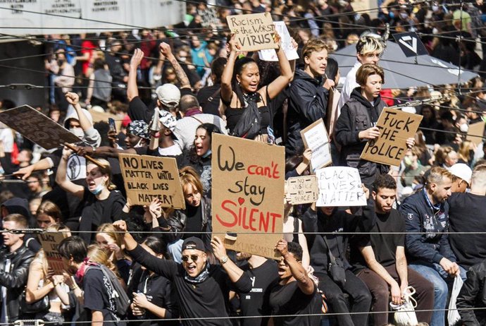Alemania.- Las protestas contra el racismo en Berlín se saldan con 93 detenidos 