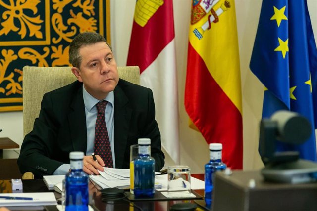 El presidente de Castilla-La Mancha, Emiliano García-Page, ha traslado al presidente del Gobierno, Pedro Sánchez, su malestar por el cambio de criterio en el reparto del fondo de 16.000 millones no reembolsables que se aprobarán para las autonomías