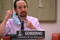 Iglesias dice que lo que hace daño a la Guardia Civil son los informes realizados con "recortes" de prensa