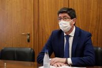 Marín ve perspectivas "bastante buenas" para el turismo de playa e interior en Andalucía