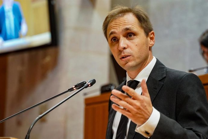 Trullén (Cs) solicita a Faci que explique la reducción de la subvención para la Ciudad del Deporte de Fraga