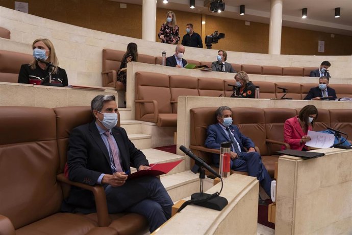 Pleno del Parlamento de Cantabria