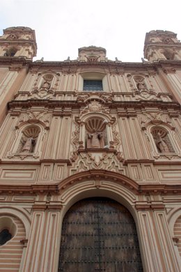 Vista exterior de la Catedral de la Merced en Huelva